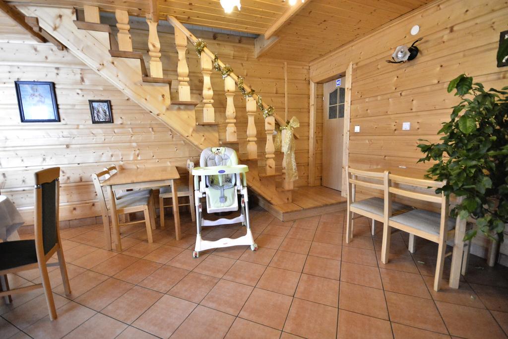 Pokoje Goscinne - Za Borem Zubrzyca Gorna Exteriör bild